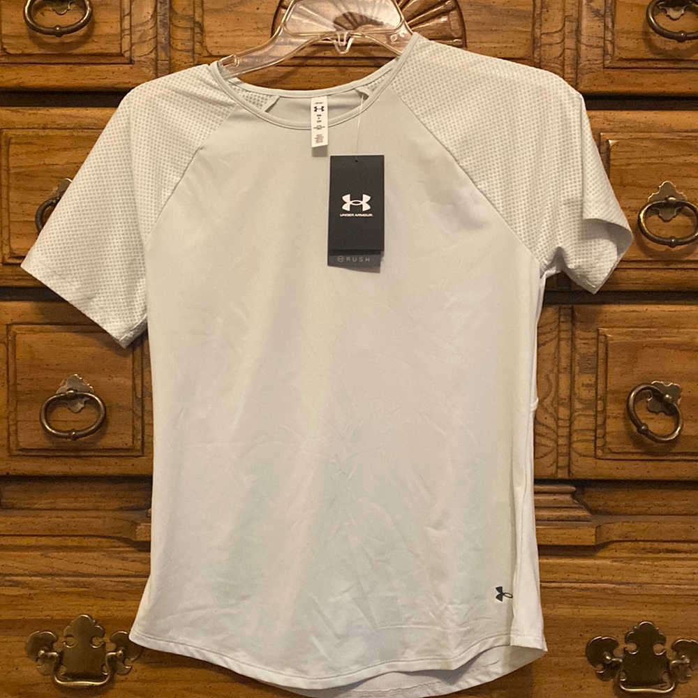 Under Armour RUSH S/S Fitted Shirt Pale Mint Green Women’s Small NWT